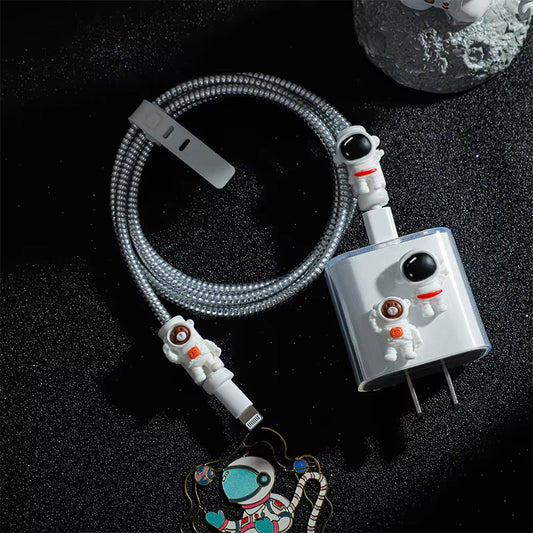 3D Astronaut Cable Organiser for Iphone 15 14 13 12 11 18W 20W Charger Protector De Cargador Management Kits Bear Cord Organizer